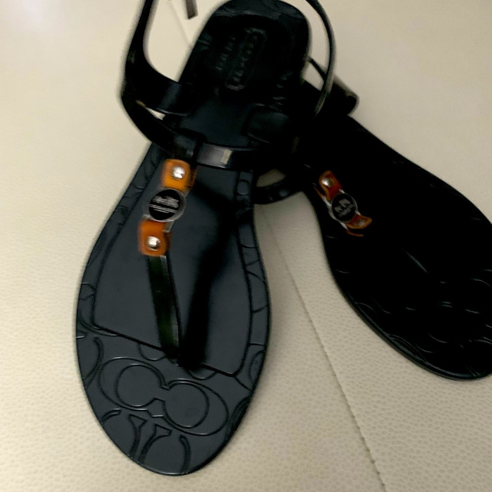 Coach Piccadilly T-strap Jelly Sandals 5 Black Beach Classic Casual Flats Buckle